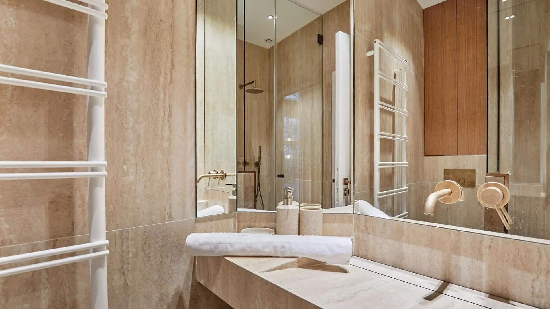 Sublim 1Bdr Ac Arc De Triomphe Champs Elysees By Studio Prestige Paris Apartment