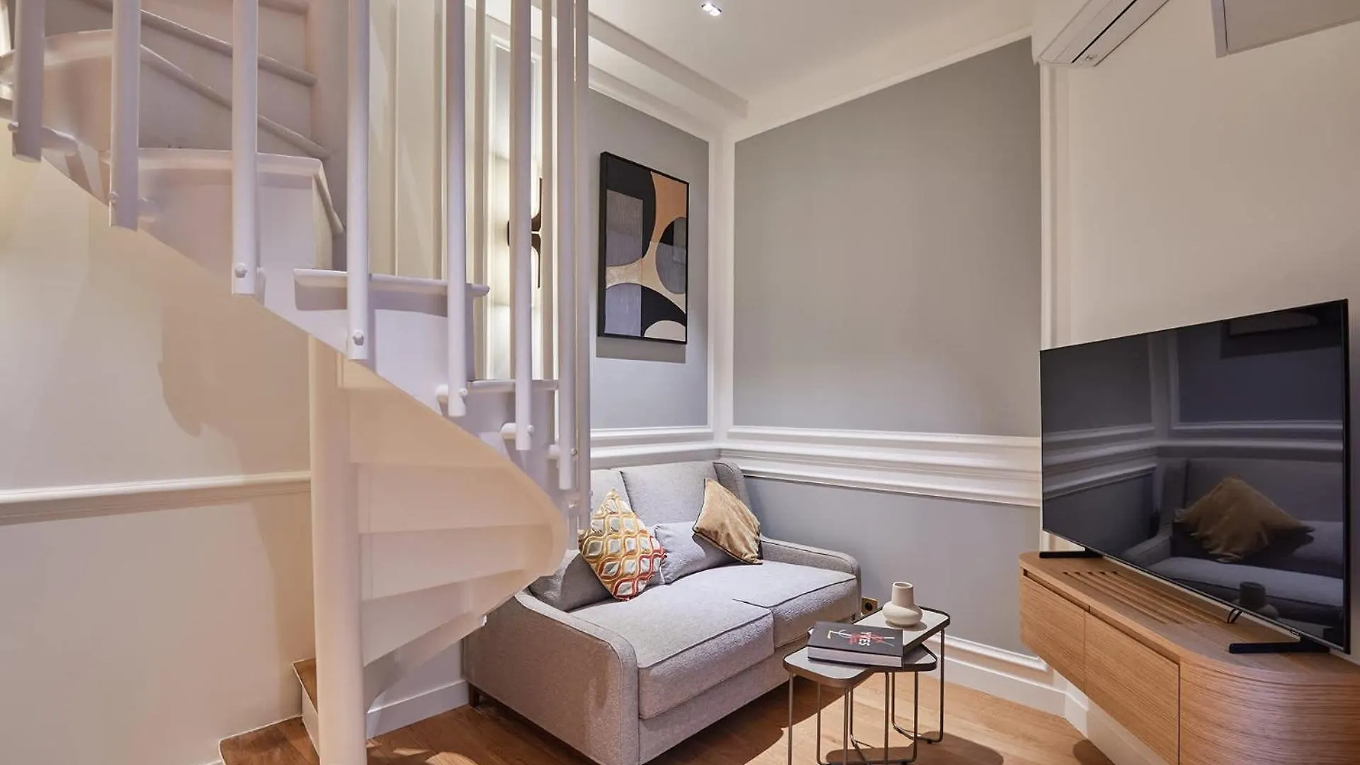 Sublim 1Bdr Ac Arc De Triomphe Champs Elysees By Studio Prestige Paris 0*,  France